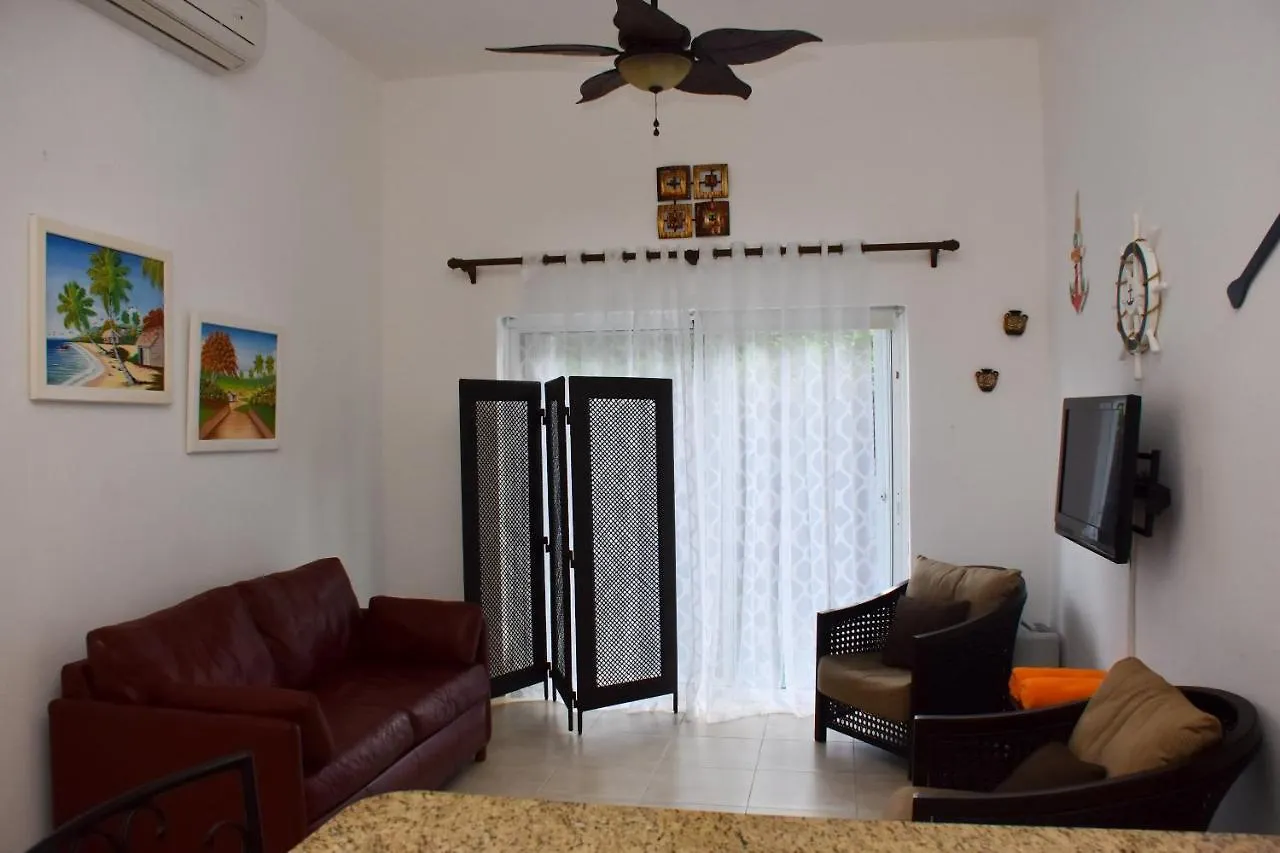 Apartment 1 Bedroom+Private Beach+1 Sofa Bed Bayahibe 0*,  Dominican Republic